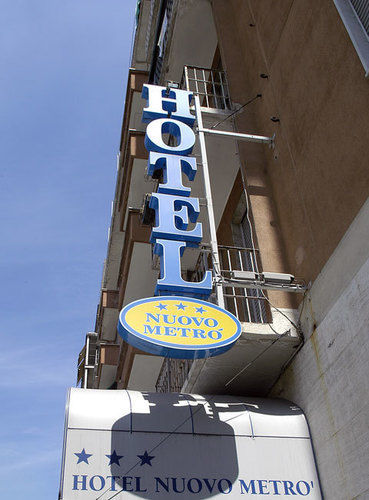 Hotel Nuovo Metro Mailand Exterior foto